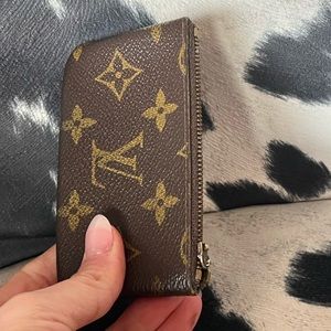 Authentic Louis Vuitton, Monogram Vuittonite Signature Brown Mini Pouch ET0950